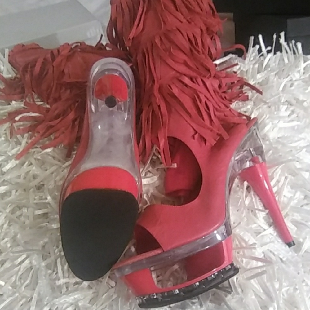 Shoes - Picture 3 of 4